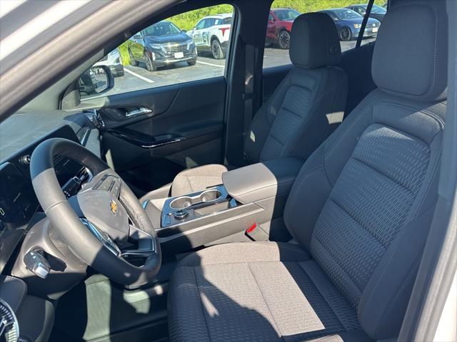new 2026 Chevrolet Equinox car, priced at $32,920