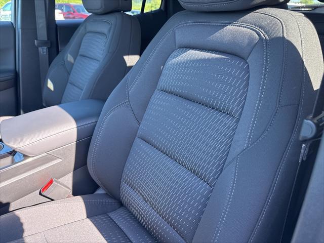 new 2026 Chevrolet Equinox car, priced at $32,920