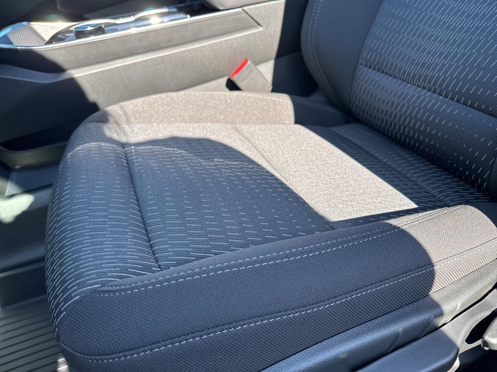 new 2026 Chevrolet Equinox car, priced at $31,729