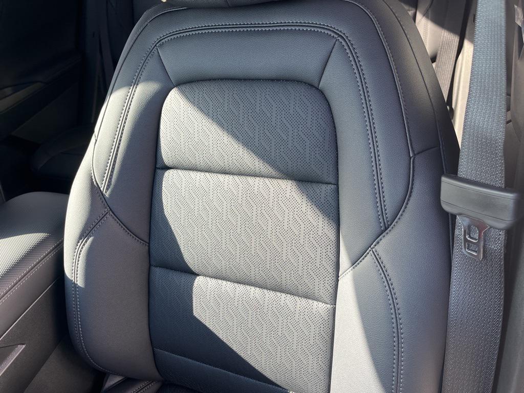new 2026 Chevrolet Equinox car, priced at $31,887
