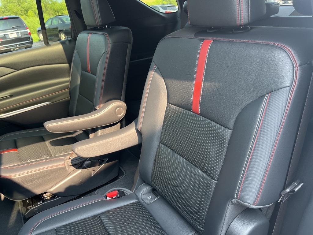 used 2024 Chevrolet Traverse car, priced at $55,870