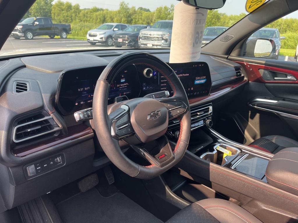 used 2024 Chevrolet Traverse car, priced at $55,870