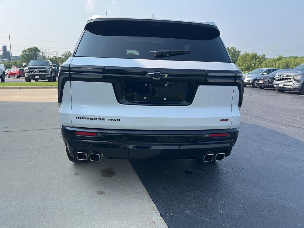 used 2024 Chevrolet Traverse car, priced at $55,870