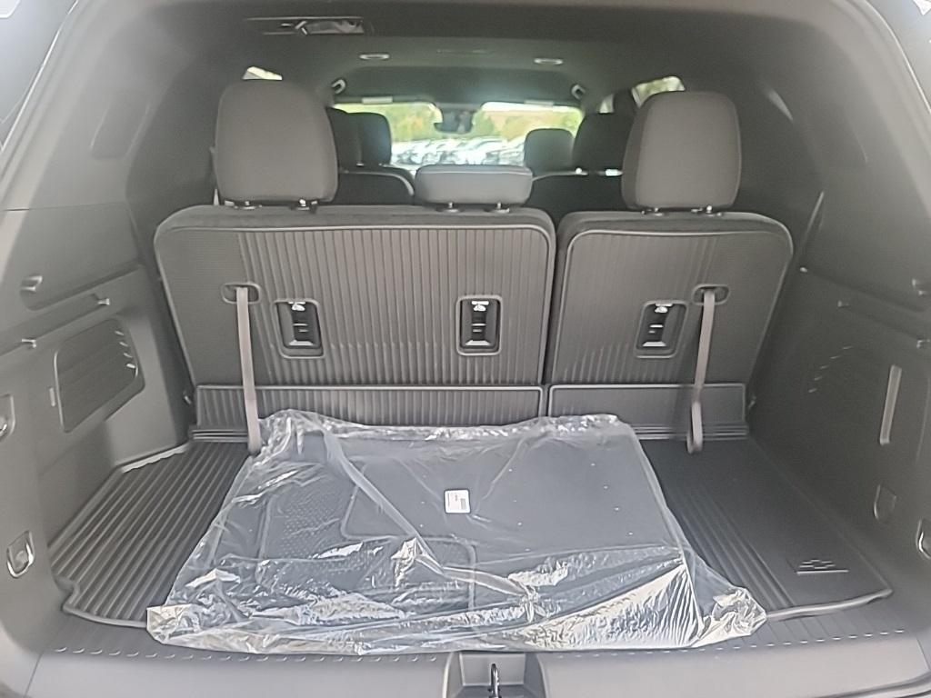 new 2026 Chevrolet Traverse car, priced at $44,796