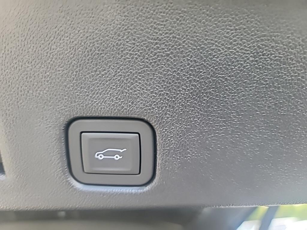 new 2026 Chevrolet Traverse car, priced at $44,796