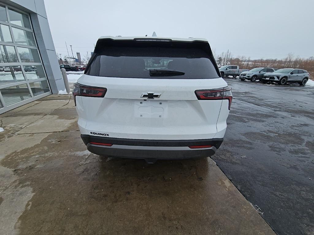 new 2026 Chevrolet Equinox car, priced at $32,532