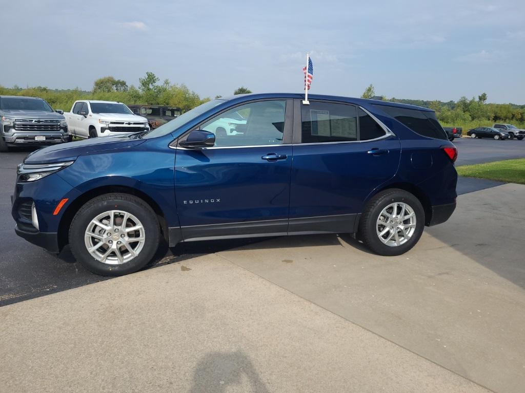 used 2022 Chevrolet Equinox car, priced at $23,346