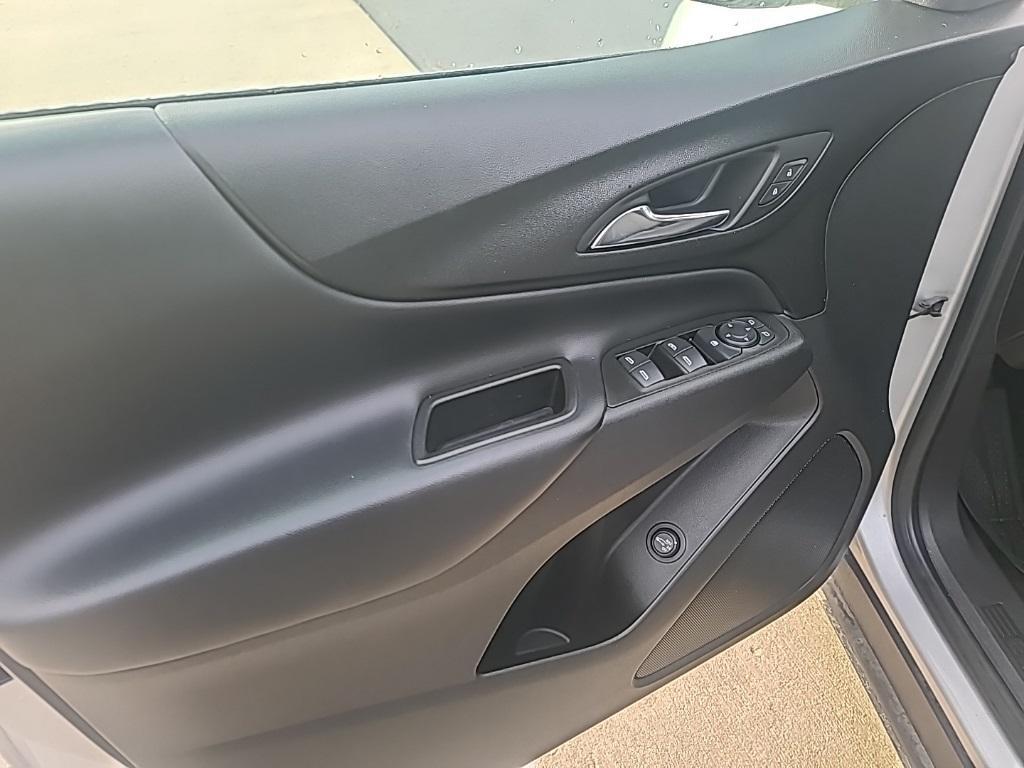 used 2022 Chevrolet Equinox car, priced at $22,488