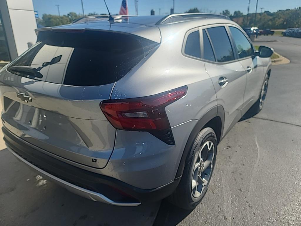 new 2026 Chevrolet Trax car, priced at $26,020