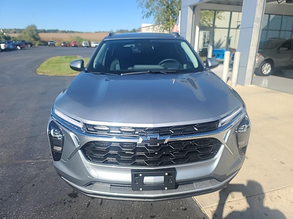 new 2026 Chevrolet Trax car, priced at $26,020