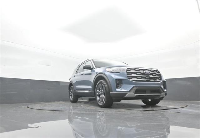new 2025 Ford Explorer car, priced at $47,016