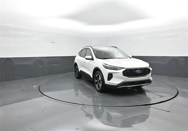new 2025 Ford Escape car, priced at $33,039
