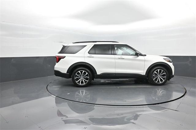 new 2025 Ford Explorer car, priced at $49,519