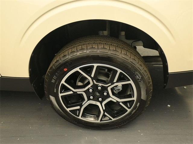 new 2025 Ford Maverick car, priced at $38,230