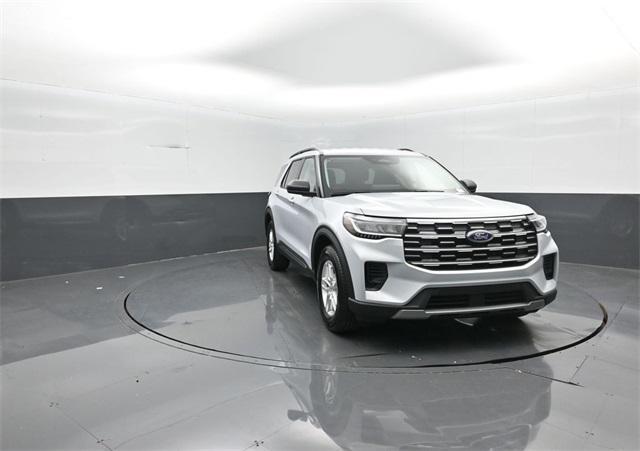 new 2025 Ford Explorer car, priced at $39,852