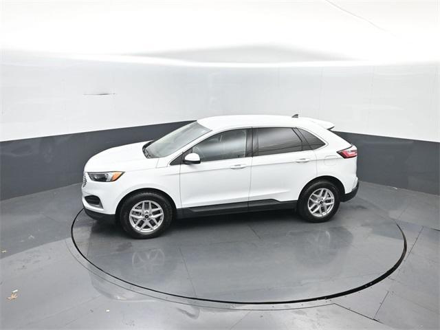 used 2024 Ford Edge car, priced at $32,429