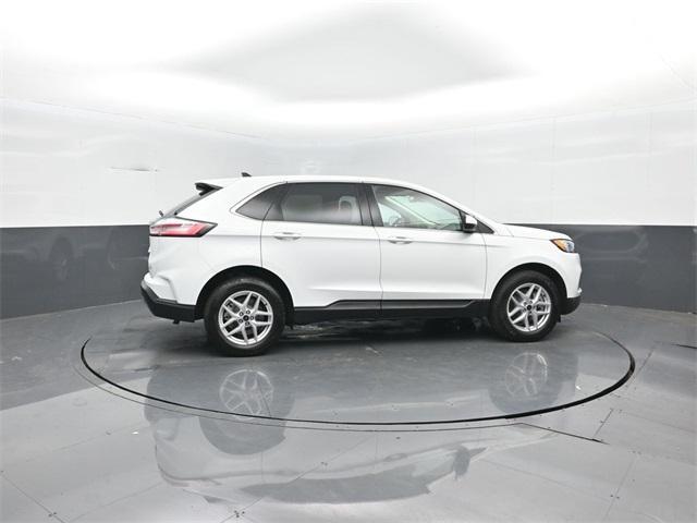 used 2024 Ford Edge car, priced at $32,429