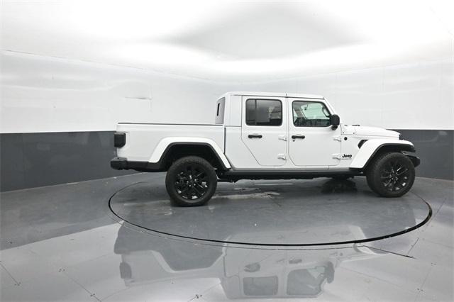 used 2025 Jeep Gladiator car, priced at $39,919