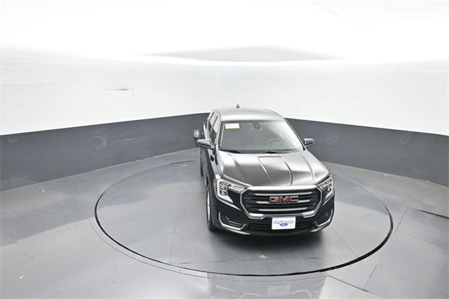 used 2023 GMC Terrain car, priced at $25,946