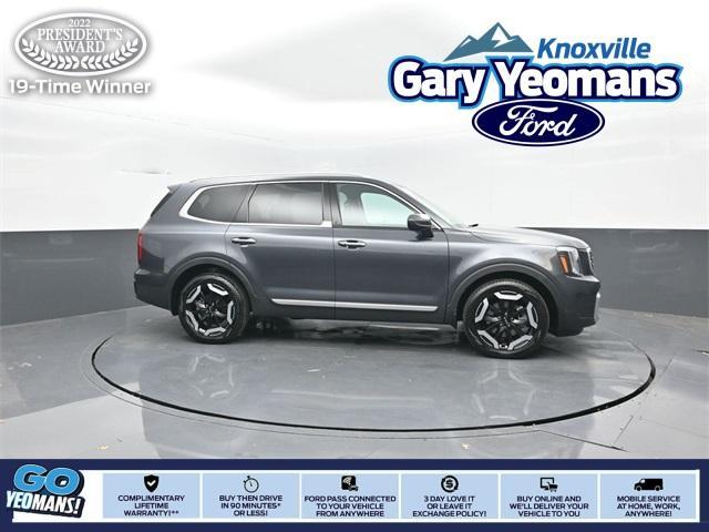 used 2024 Kia Telluride car, priced at $39,926