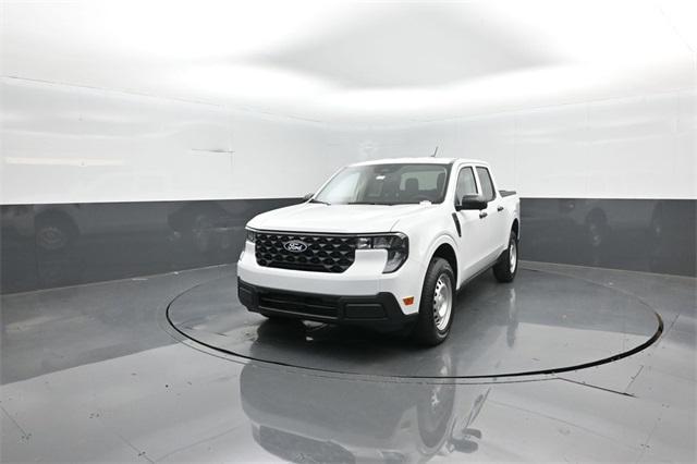 new 2025 Ford Maverick car, priced at $30,085