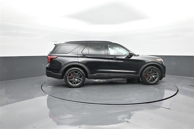 new 2025 Ford Explorer car, priced at $56,661