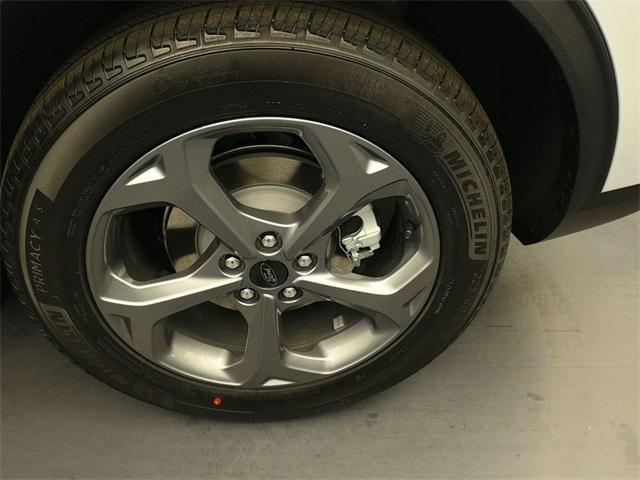 new 2025 Ford Escape car, priced at $32,518