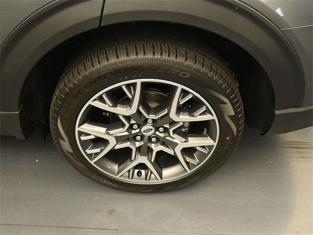 new 2025 Ford Explorer car, priced at $59,880