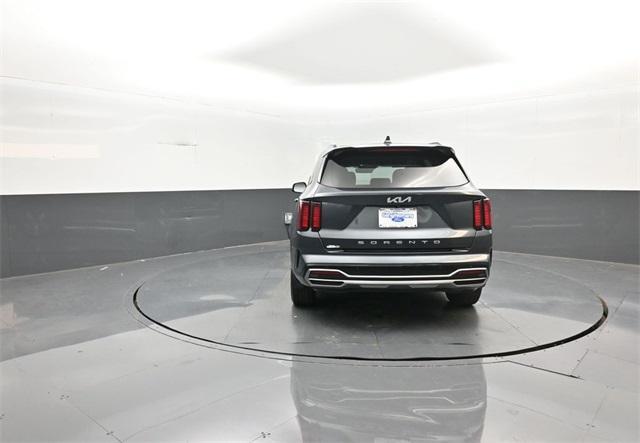 used 2022 Kia Sorento car, priced at $23,985