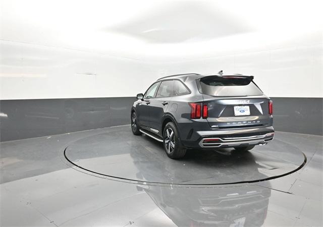 used 2022 Kia Sorento car, priced at $23,985