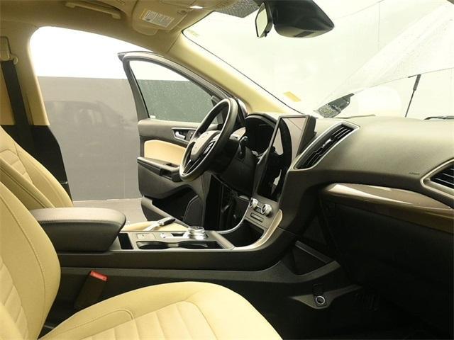 used 2024 Ford Edge car, priced at $28,746