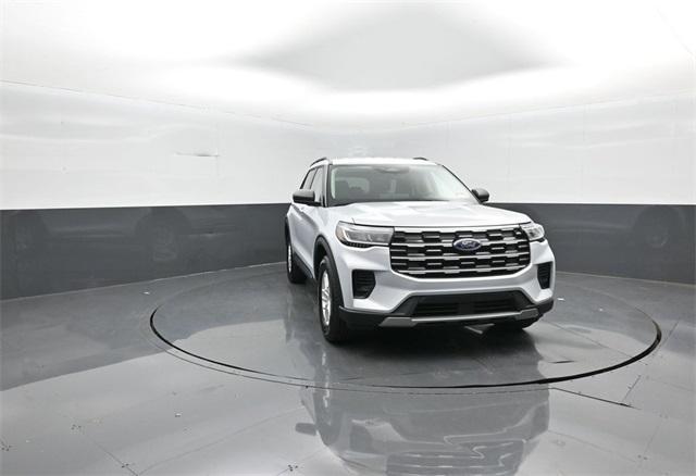 new 2025 Ford Explorer car, priced at $41,696
