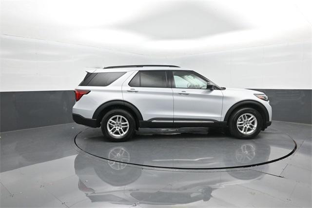 new 2025 Ford Explorer car, priced at $42,204