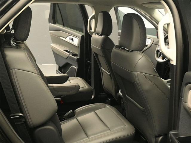 new 2025 Ford Explorer car, priced at $44,015