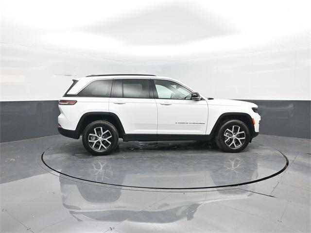 used 2024 Jeep Grand Cherokee car, priced at $39,489