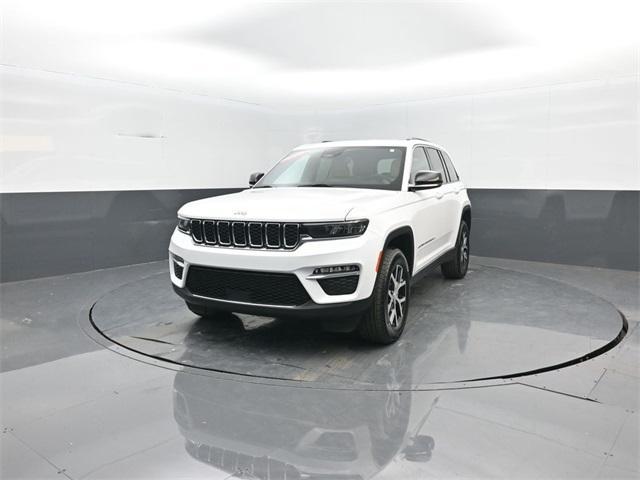 used 2024 Jeep Grand Cherokee car, priced at $39,489