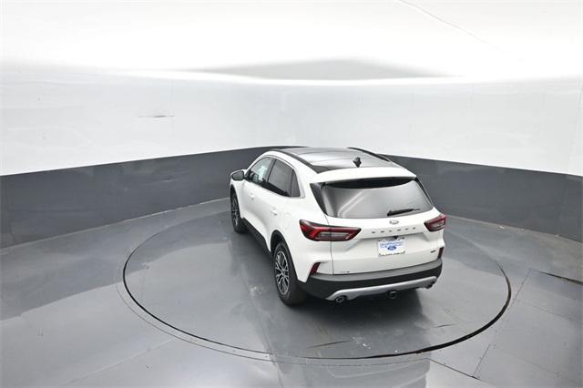 new 2025 Ford Escape car, priced at $40,726