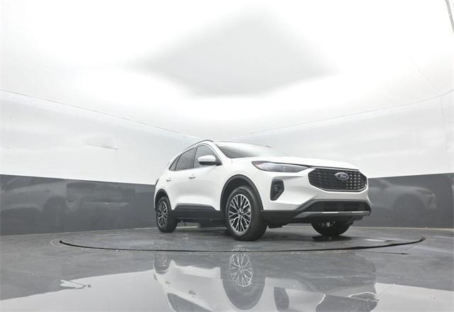 new 2025 Ford Escape car, priced at $40,726
