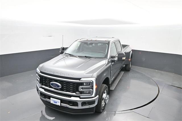 new 2025 Ford F-350 car, priced at $89,205
