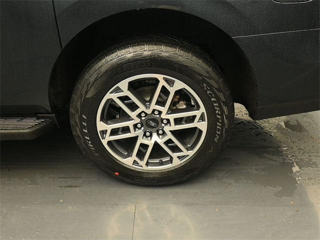 new 2025 Ford Expedition Max car, priced at $75,840