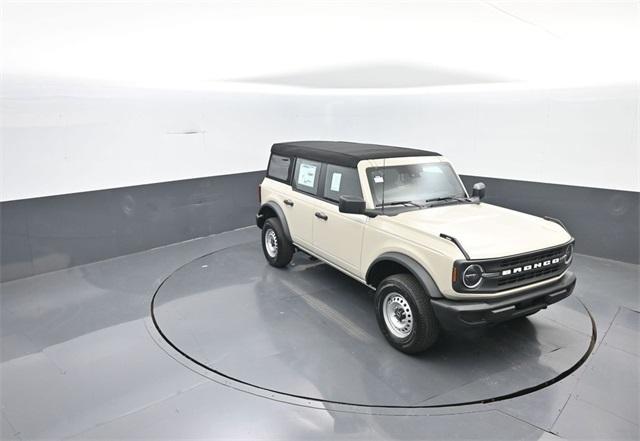 new 2025 Ford Bronco car, priced at $41,728