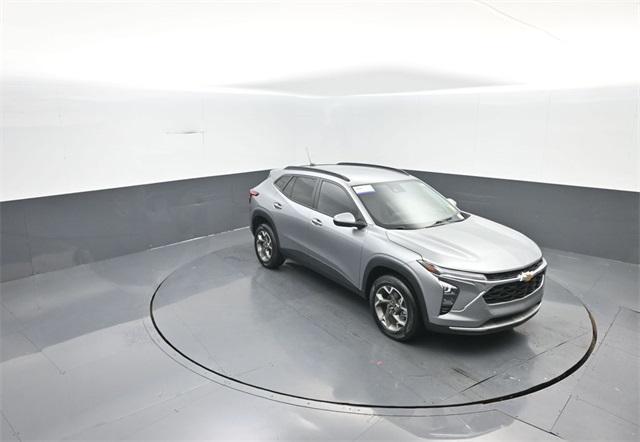 used 2024 Chevrolet Trax car, priced at $20,564