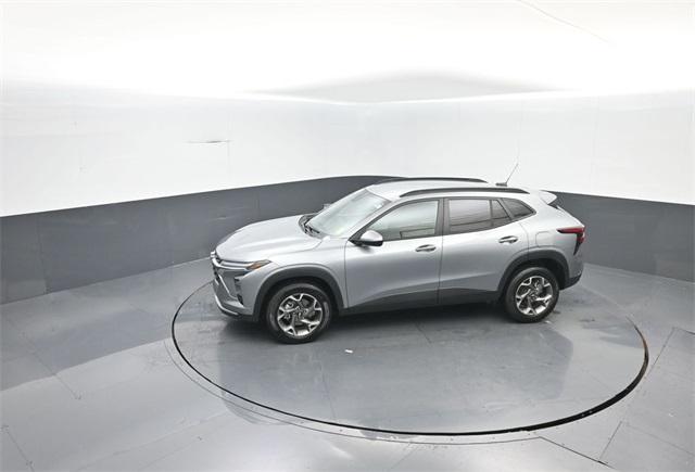 used 2024 Chevrolet Trax car, priced at $20,564