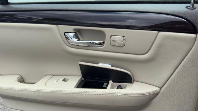 used 2009 Cadillac DTS car, priced at $9,999