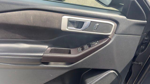 used 2020 Ford Explorer car