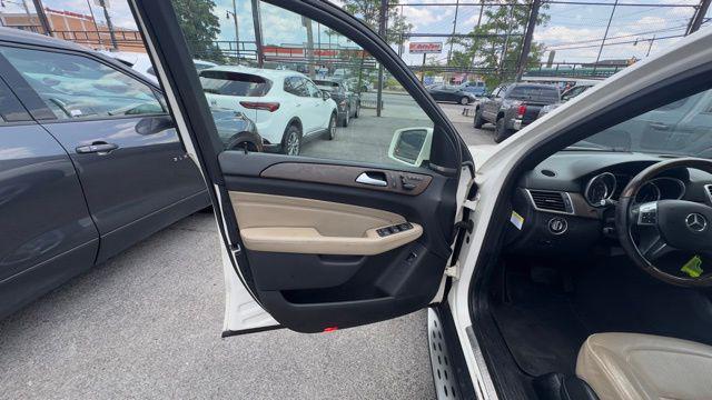 used 2012 Mercedes-Benz M-Class car