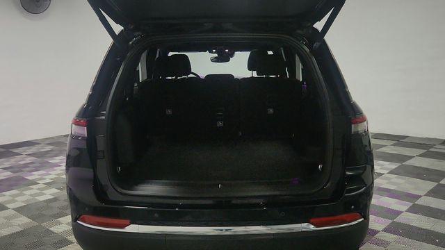 used 2024 Jeep Grand Cherokee car, priced at $32,889
