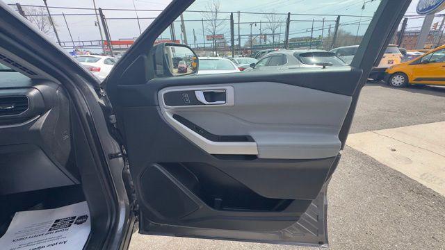 used 2022 Ford Explorer car