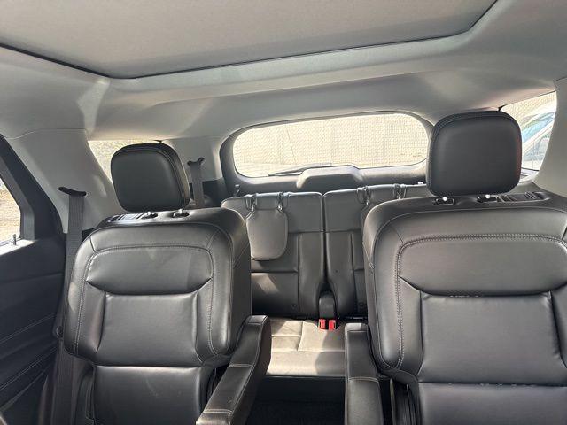 used 2021 Ford Explorer car