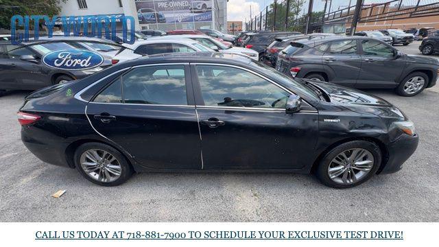 used 2016 Toyota Camry Hybrid car